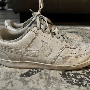Size 10.5 Men's Nike Courtvisions